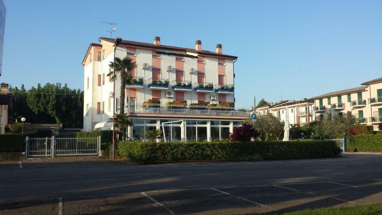 Hotel Cristallo Peschiera del Garda Eksteriør billede