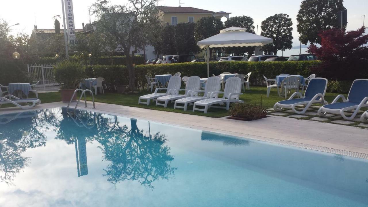Hotel Cristallo Peschiera del Garda Eksteriør billede