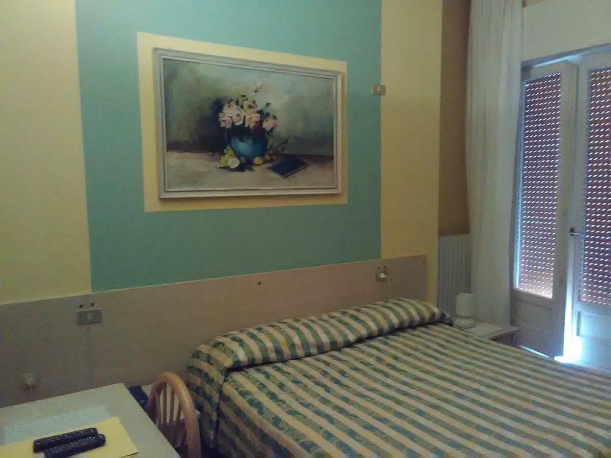 Hotel Cristallo Peschiera del Garda Eksteriør billede